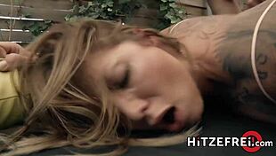 hitzefrei fucking busty german babe mia sucking outside 😍