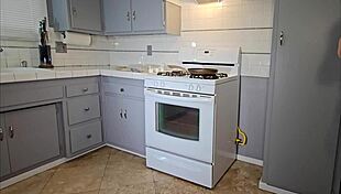 I Ordered A Prostitute To Cook Breakfast, Played With Her Holes, And Let Me Suck