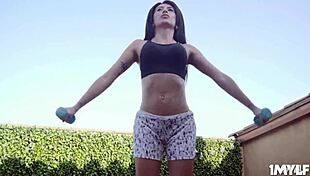 Jesus r eyes black cock works on milf lindas pussy