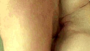 Superb redhead enjoys an intense workout