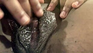 Masturbating for a fan: oiled up and hairless for your pleasure