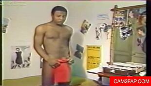 Teen 18+ Masturbates on Webcam