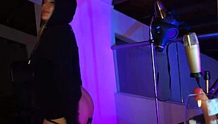 Perreo dancing with karol g j balvin and more regaetton colombian music 😎