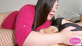 Hé, látni akarod, ahogy nyalom a barátnőm punciját? Ez olyan forró - Lizren