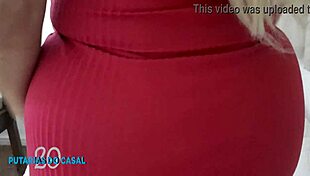 vivi guedez calls the deliverer for ration delivery full movie