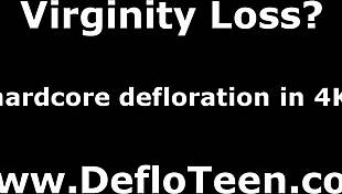 Η παρθένα ξανθιά Zoya Glotka παίρνει μεγάλο κωλό στην πρώτη αναλ εμπειρία