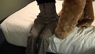 【初撮り】ネットでav応募 av体験撮影 544 「ハルカ」24歳 素人 スレンダー　美乳　手マン　潮吹き ちろん彼氏には内緒できました。バレたら違う人だと言い張ろうと思ってますｗ初体験は20歳ですhttps bit ly 3ryzcwk