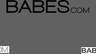 Sunny Leone Experiences Ecstatic Orgasm In Hidden Cam Hardcore Anal Scene