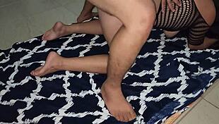 perfect pose for latina roleplay