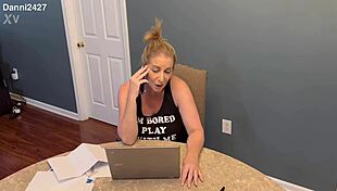 curvy milf danni jones gets a relaxing home visit from her fit masseuse