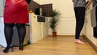 Fat MILF in pantyhose gets a messy kitchen surprise