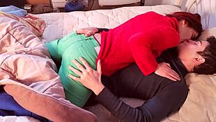 Big ass girl has her buttocks covered in cum after blowjob.