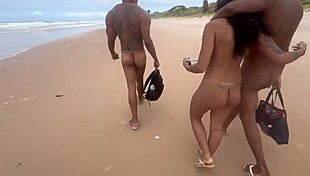 הלכתי עם חברה להציג בחוף נודיסטים לגברים גדולים