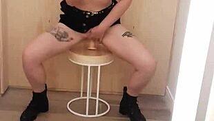 I's jerking off in the shop's changing room, feeling so naughty.