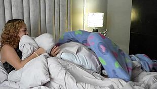 Очух љубоморно узима пићку Бони од пасторка у табу савијеној јебачици