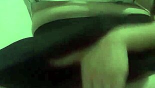 Putinha Brincando Gostoso With Perky Tits