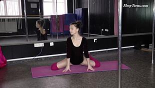 russian blackhaired gymnast shows off amateur yoga moves! 🔥