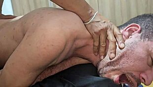 sexo pesado hoje paguei o servi�o do montador com cuzinho arrombou meu cuzinho com rola grossa - full sheer