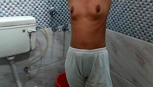 Muslim Beauty Experiences Passionate Oral With Big Guy