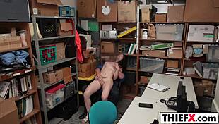 Unpacking her cunt to leave the shop free?