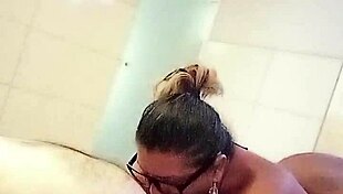 She couldn’t resist sucking chubby guys with pure lust