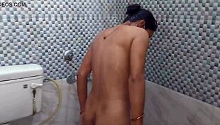 Muslim Beauty Experiences Passionate Oral With Big Guy