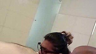 She couldn’t resist sucking chubby guys with pure lust