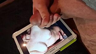 amateur tribute for martina fragola with cumshot