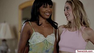 Hot Lesbian Threesome Muff Diving Face Sitting