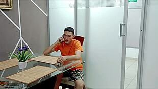 Stepbrother's Free Blowjob from Stepsister: Deepthroat Creampie Story