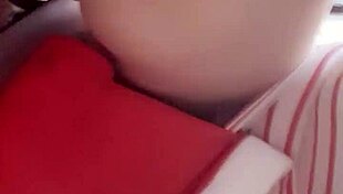 i'm touching myself to christmas music as navidad arrives