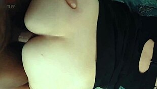 Amateur milf enjoys doggystyle hardcore anal creampie