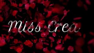 Flashing pussy in park 😏