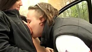 Blew passersby webcam, split in two 😜