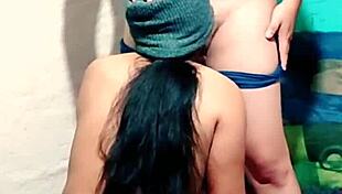 latina gives deepthroat blowjob.