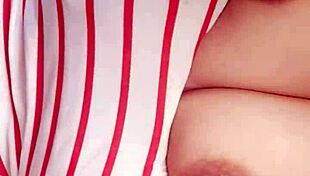 i'm touching myself to christmas music as navidad arrives