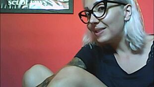 A True Penis Expert Chantal Receives Intimate Photos And Comments With Wisdom