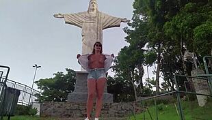 Gostosa With Beautiful Breasts Has Sex And Exhibitionism At Tourist Spot