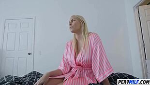 Foxy stepmother vanessa cage interacts with stepson