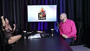 Paulo Avelar Models Squirting In Glamour Lingerie Show