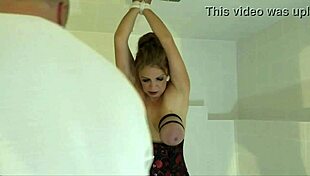 seios grandes lindos sendo amarrados muita dor