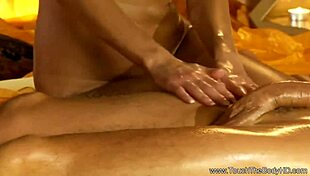 Sensual Oiled Massage Turns Erotic For Indian Lovers!