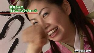 일본 주부 란 몬부스 무수정 바이브레이터 플레이로 호기심 자극