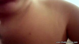 amateur milf rides on homemade video