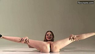 Flexible and sexy Russian teenager Sofia zhiraf shows off her muscles
