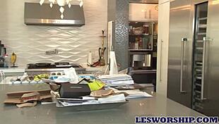 i love latina teen 18+ evelyn rosa tasting her stepmoms pussy