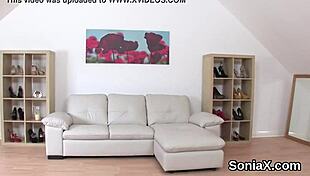 i see sonia big titties pop out