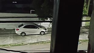 fode com amante no carro na frente de casa cheia de porra