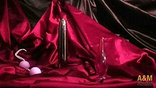 guapa morenaza plays with erotic toys in her kitchen just for your eyes.