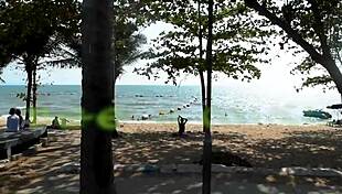 Wow! Asian teen blowjob in threesome pov with amateur!